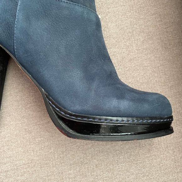 Knee high blue nubuck high heel boot.  Cole Haan. Size 8 - Picture 9 of 11